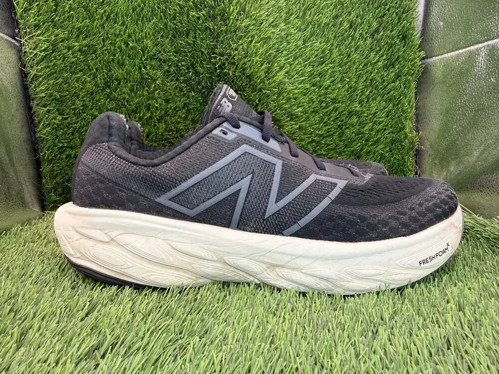 New Balance  Fresh Foam X 1080v14 M1080B14 Athletic Sneaker Men's 13 Black Mesh